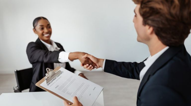 How One Technical Recruiter Solved Her Candidate Shortlisting Struggles in with AI